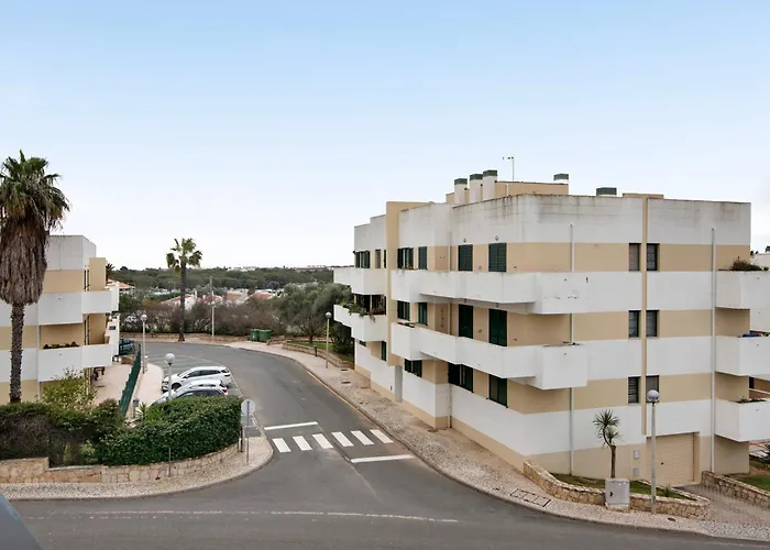 Casa Oliveira *